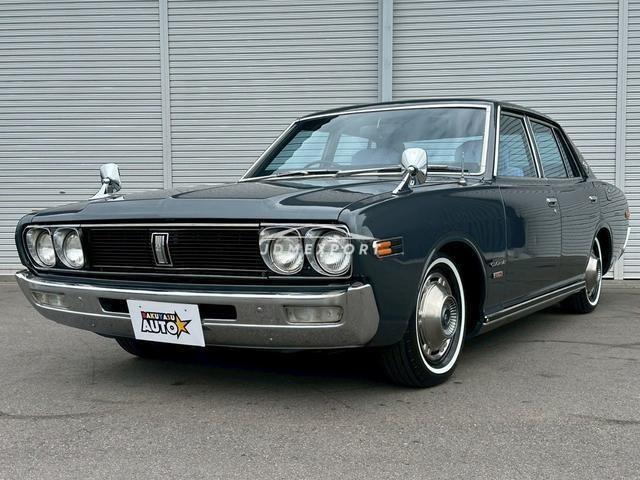 Nissan Gloria Van 1973 thumbnail 13