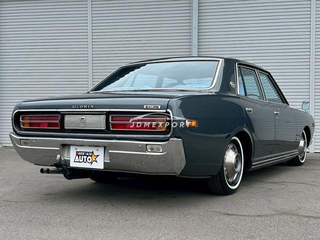 Nissan Gloria Van 1973 thumbnail 11