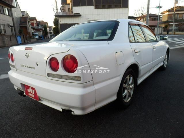 Nissan Skyline 2000 thumbnail 5