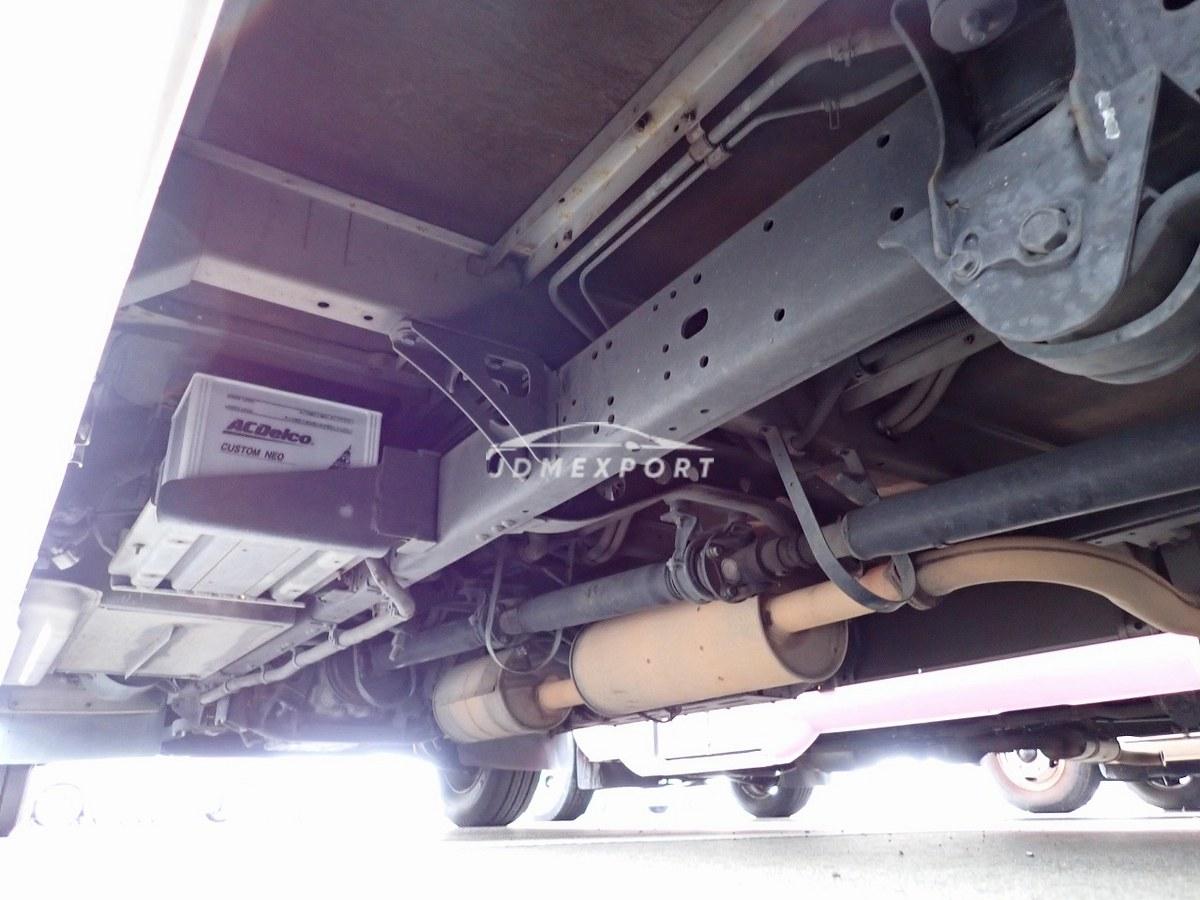 Toyota Coaster 1998 thumbnail 17