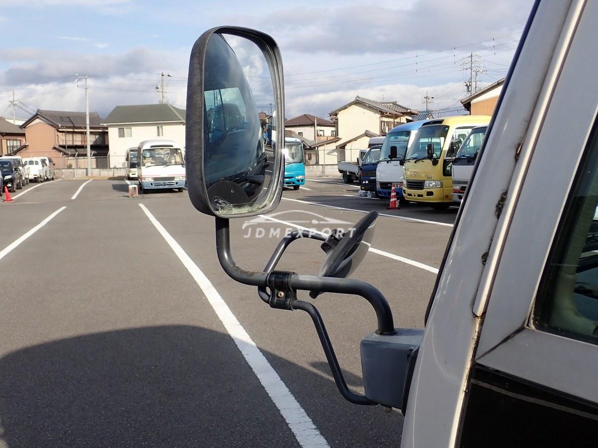 Toyota Coaster 1998 thumbnail 49