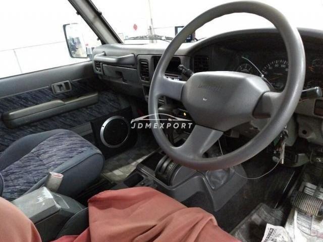 Toyota Land Cruiser Prado 1993 thumbnail 3