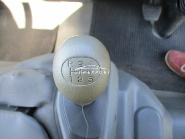 Mitsubishi Fuso Canter Guts 1996 thumbnail 27