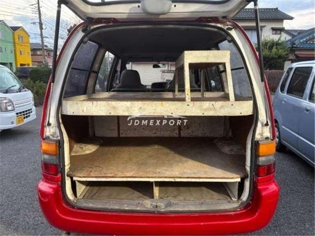 Nissan Serena 1995 thumbnail 9