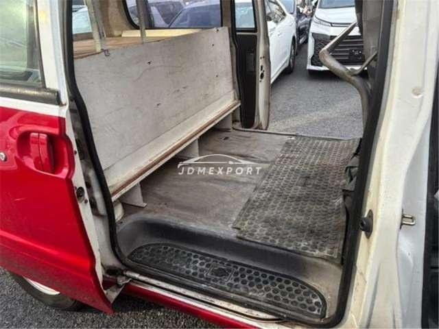 Nissan Serena 1995 thumbnail 10