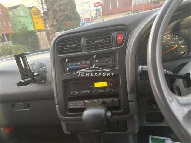 Nissan Serena 1995 thumbnail 11
