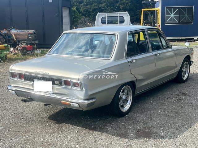 Nissan Skyline 1971 thumbnail 2
