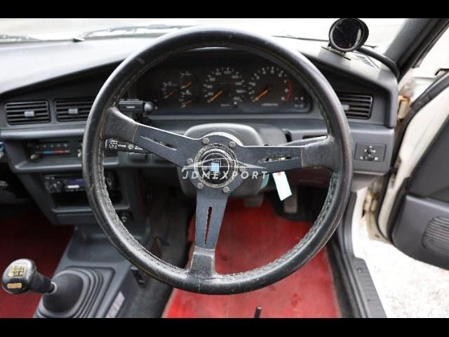Nissan Bluebird 1988 thumbnail 21