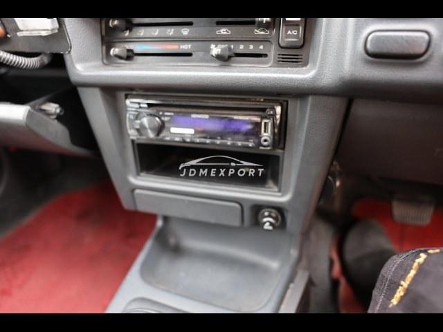 Nissan Bluebird 1988 thumbnail 23