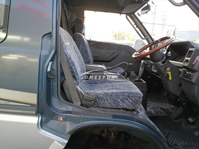 Mitsubishi Delica Starwagon 1993 thumbnail 16