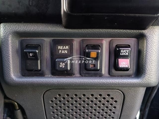 Mitsubishi Delica Starwagon 1993 thumbnail 24
