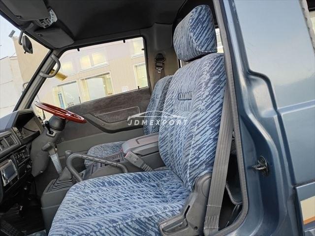 Mitsubishi Delica Starwagon 1993 thumbnail 9
