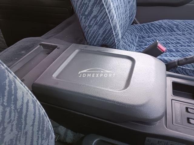 Mitsubishi Delica Starwagon 1993 thumbnail 21