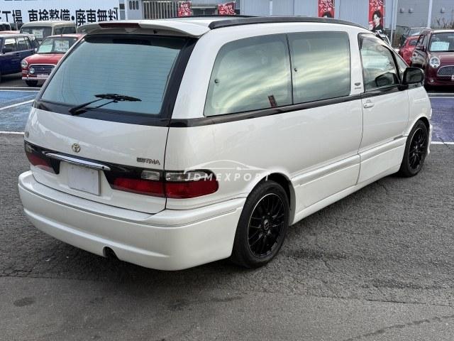 Toyota Estima 1997 thumbnail 4