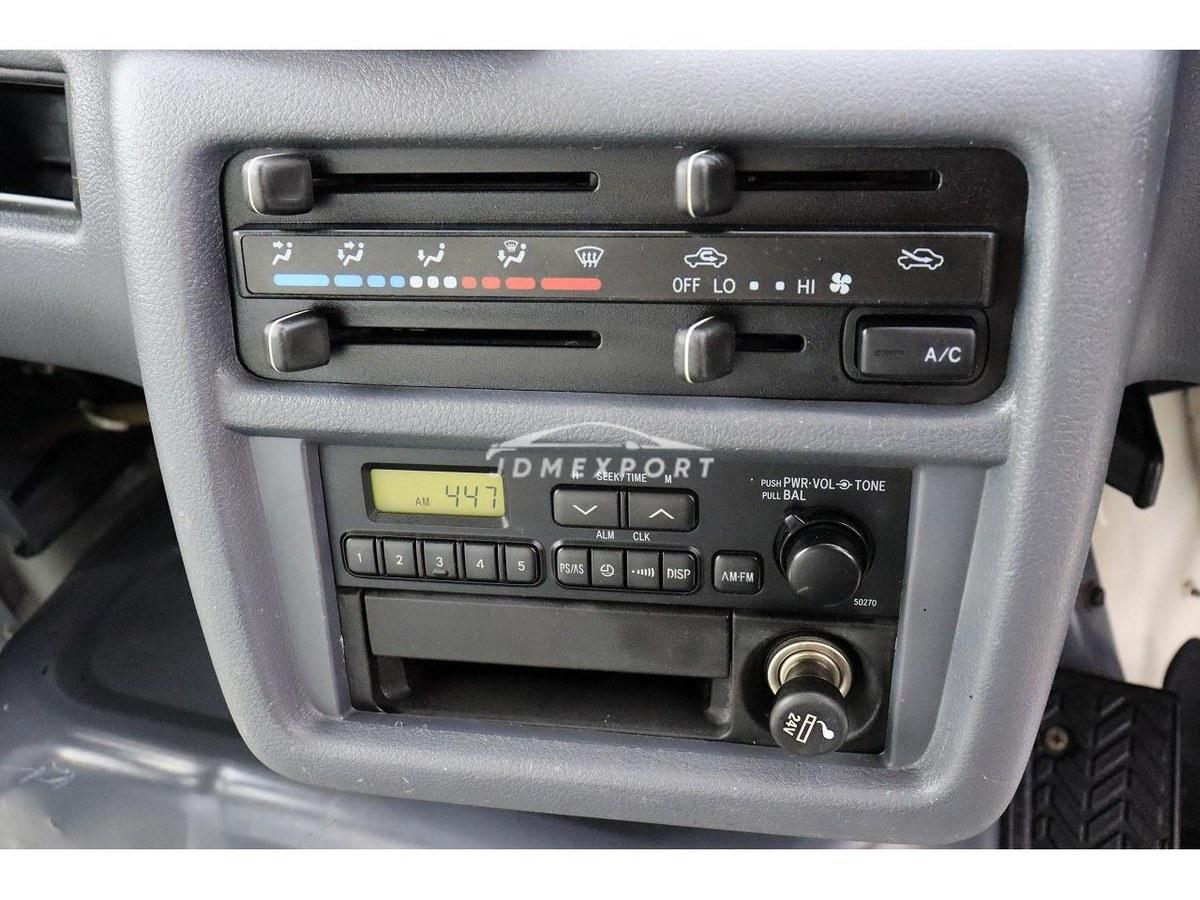 Toyota Quick Delivery 2000 thumbnail 30