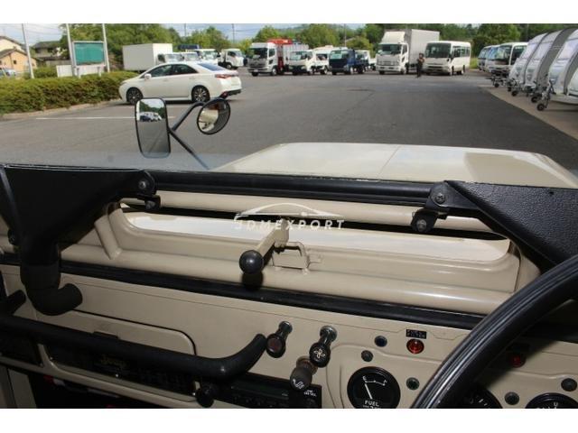 Mitsubishi Jeep 1998 thumbnail 42