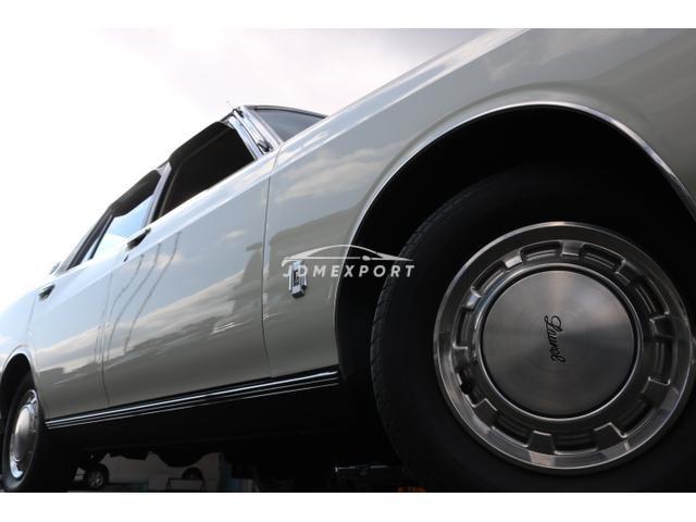 Nissan Laurel 1972 thumbnail 10