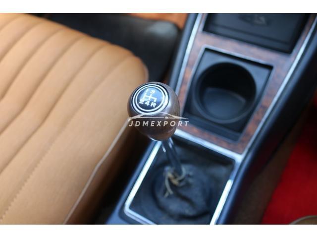 Nissan Laurel 1972 thumbnail 33