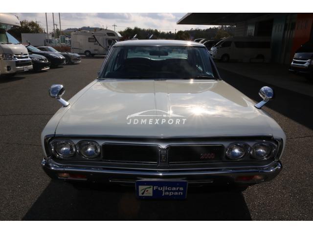 Nissan Laurel 1972 thumbnail 2