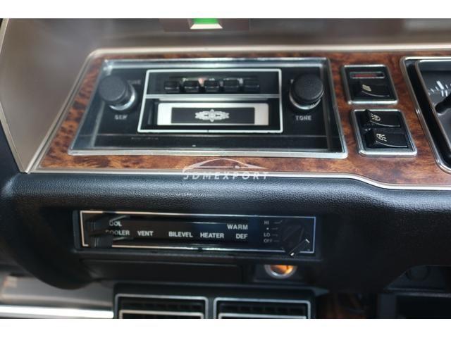 Nissan Laurel 1972 thumbnail 32