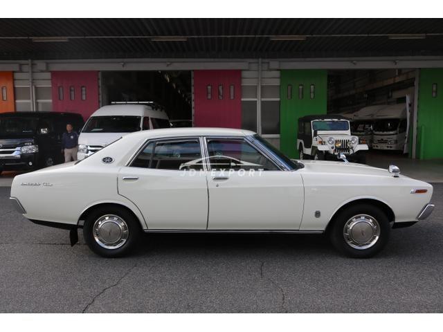 Nissan Laurel 1972 thumbnail 8