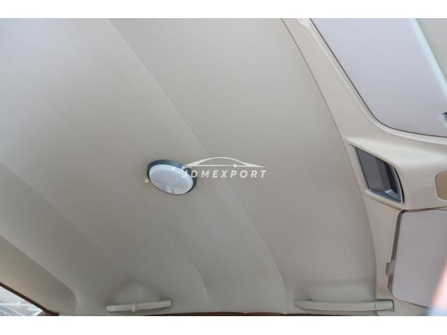 Nissan Laurel 1972 thumbnail 30