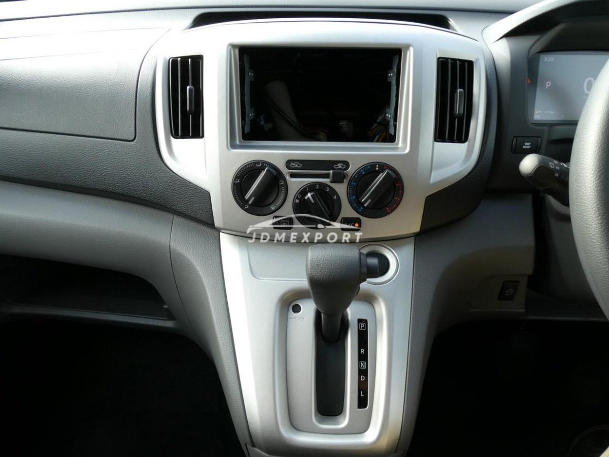 Nissan NV200 Vanette Wagon thumbnail 52