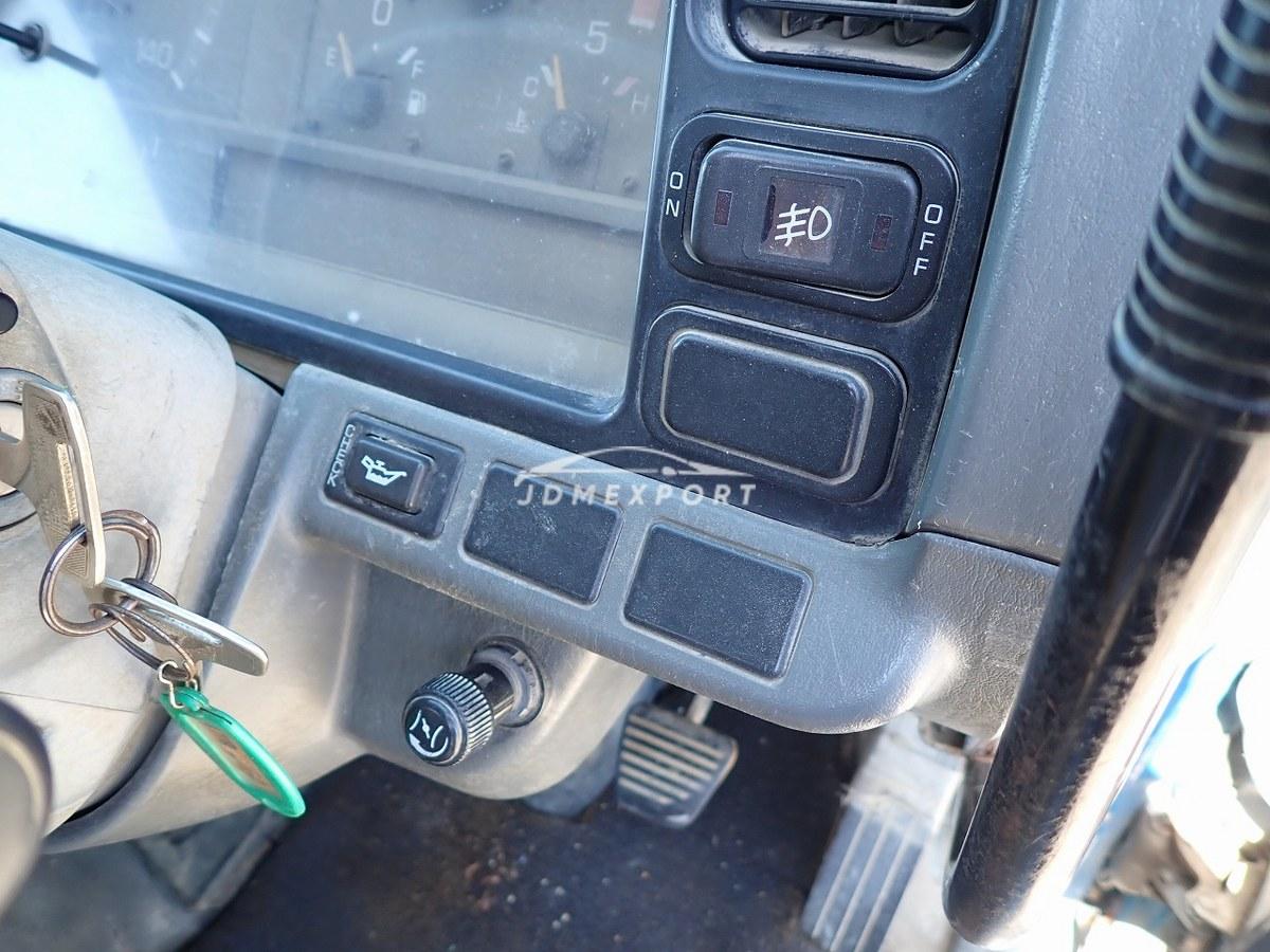 Mitsubishi Fuso Canter 1997 thumbnail 34