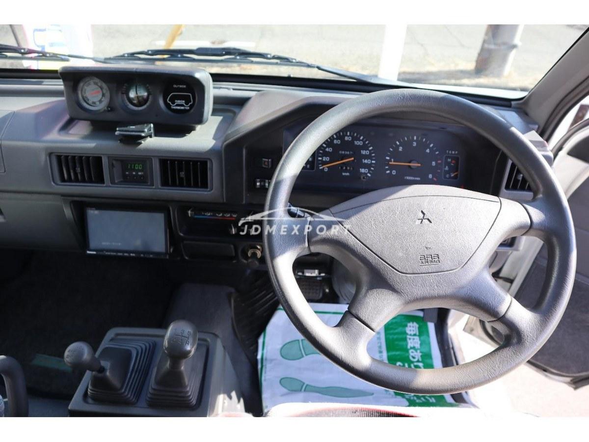 Mitsubishi Delica Starwagon 1998 thumbnail 15
