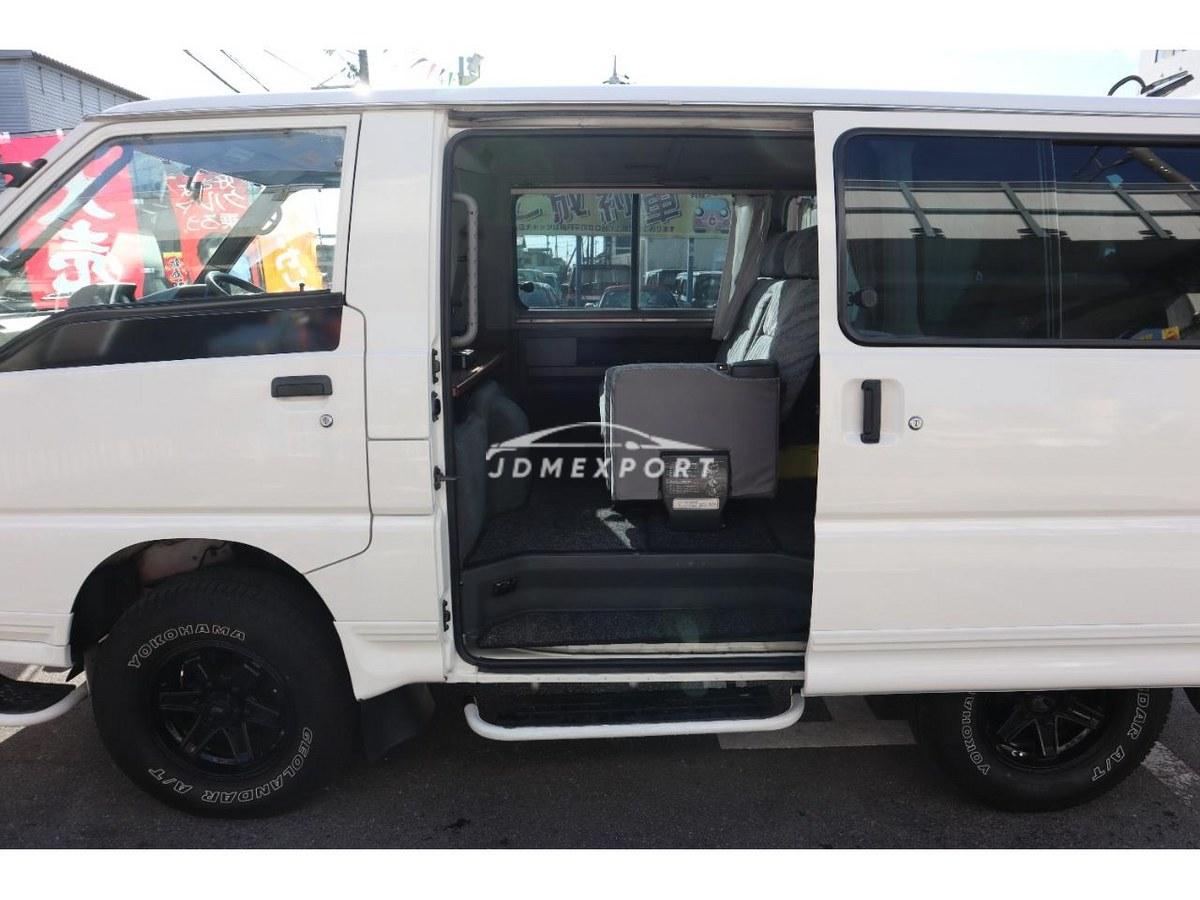 Mitsubishi Delica Starwagon 1998 thumbnail 30