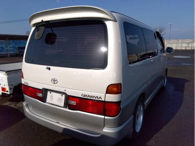 Toyota Granvia 1996 thumbnail 6