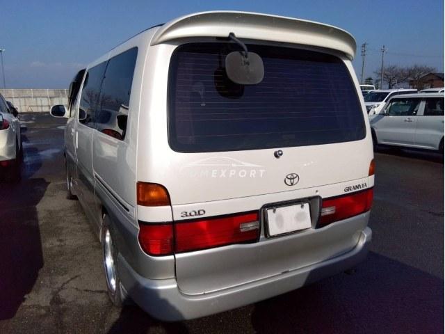Toyota Granvia 1996 thumbnail 2