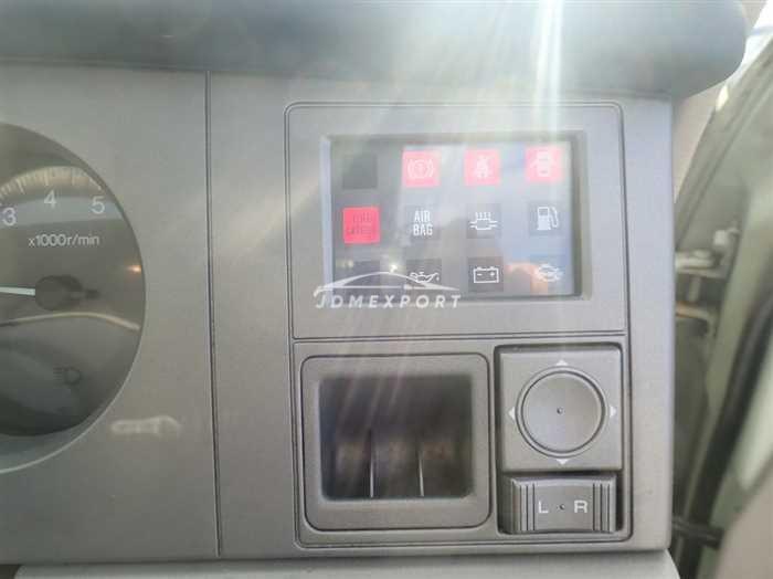 Nissan Rasheen 1996 thumbnail 27