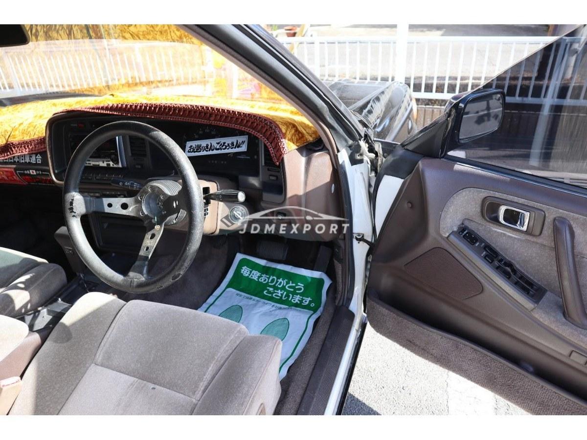 Toyota Crown 1987 thumbnail 12