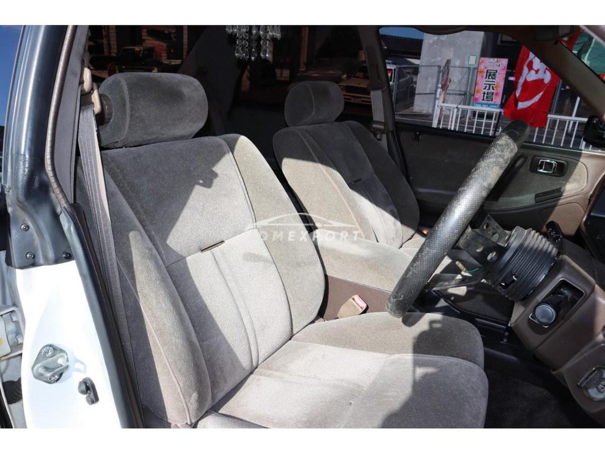 Toyota Crown 1987 thumbnail 13