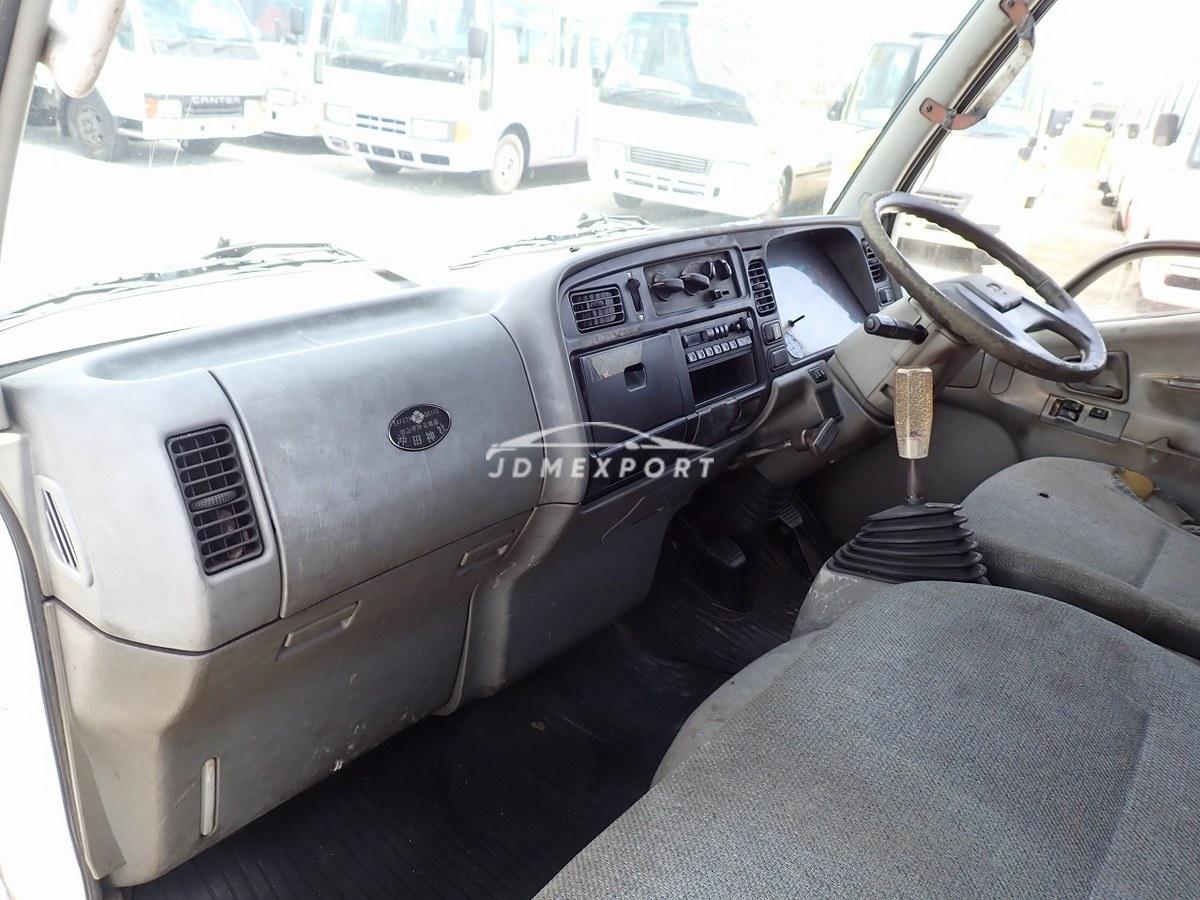 Mitsubishi Fuso Canter 1995 thumbnail 33