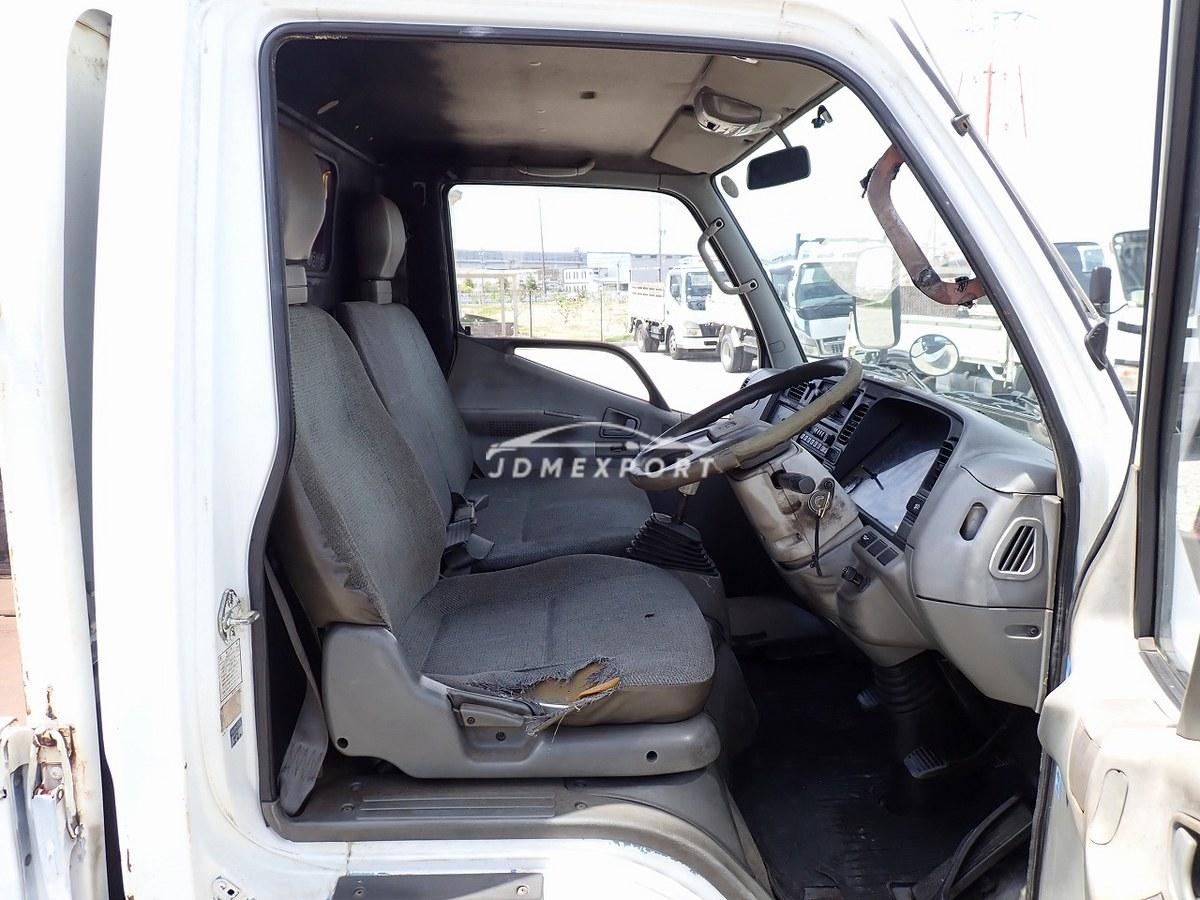 Mitsubishi Fuso Canter 1995 thumbnail 13