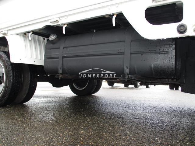 Mitsubishi Delica Truck 2001 thumbnail 31
