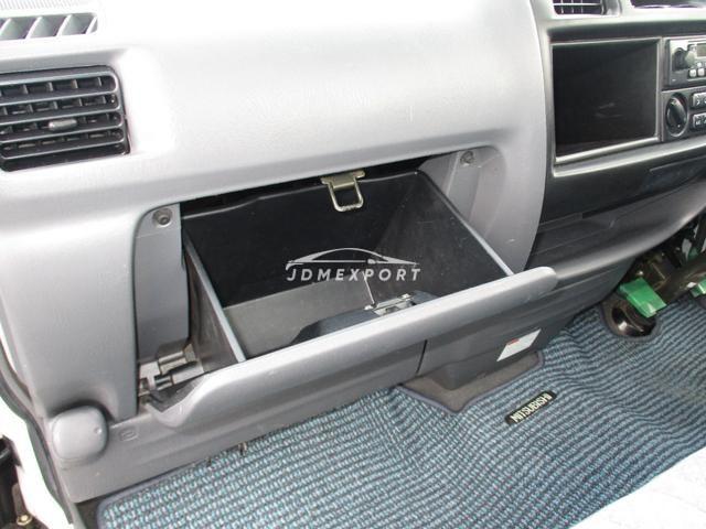 Mitsubishi Delica Truck 2001 thumbnail 28