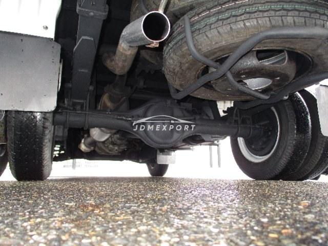 Mitsubishi Delica Truck 2001 thumbnail 13