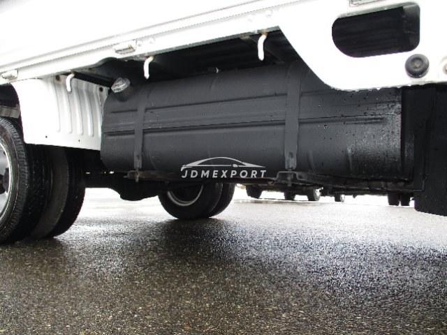 Mitsubishi Delica Truck 2001 thumbnail 9