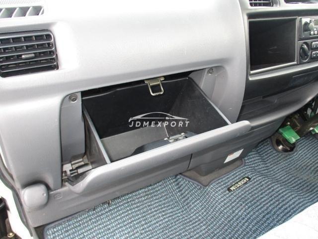 Mitsubishi Delica Truck 2001 thumbnail 8