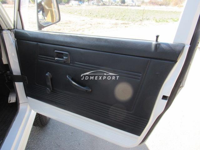 Suzuki Jimny 1993 thumbnail 32