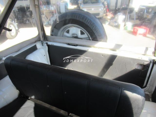 Suzuki Jimny 1993 thumbnail 33