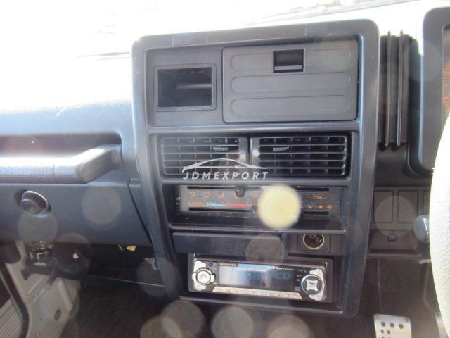 Suzuki Jimny 1993 thumbnail 27