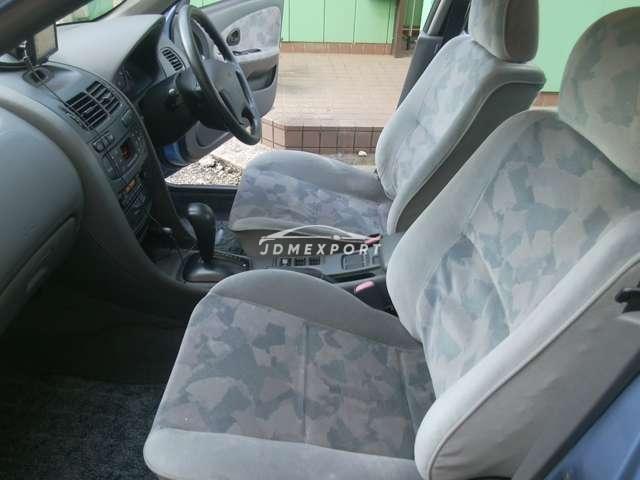 Mitsubishi Carisma 1997 thumbnail 17