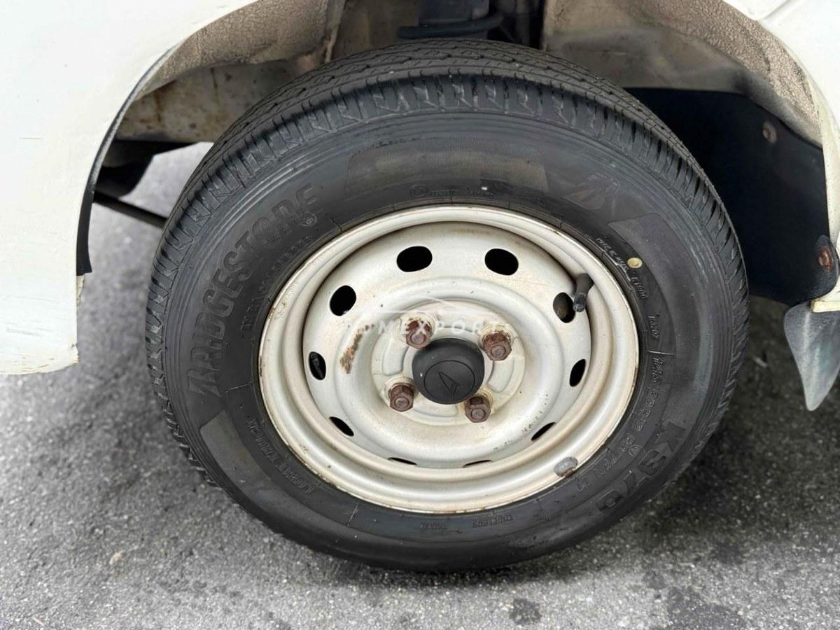 Daihatsu Hijet Truck 2001 thumbnail 22