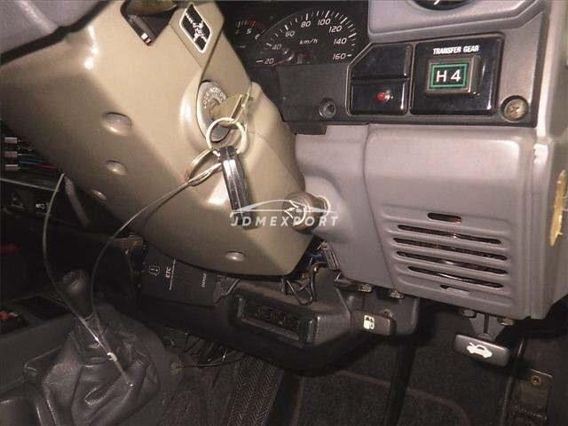 Toyota Land Cruiser 1999 thumbnail 9