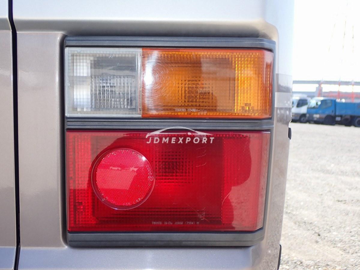Toyota Coaster 1989 thumbnail 53