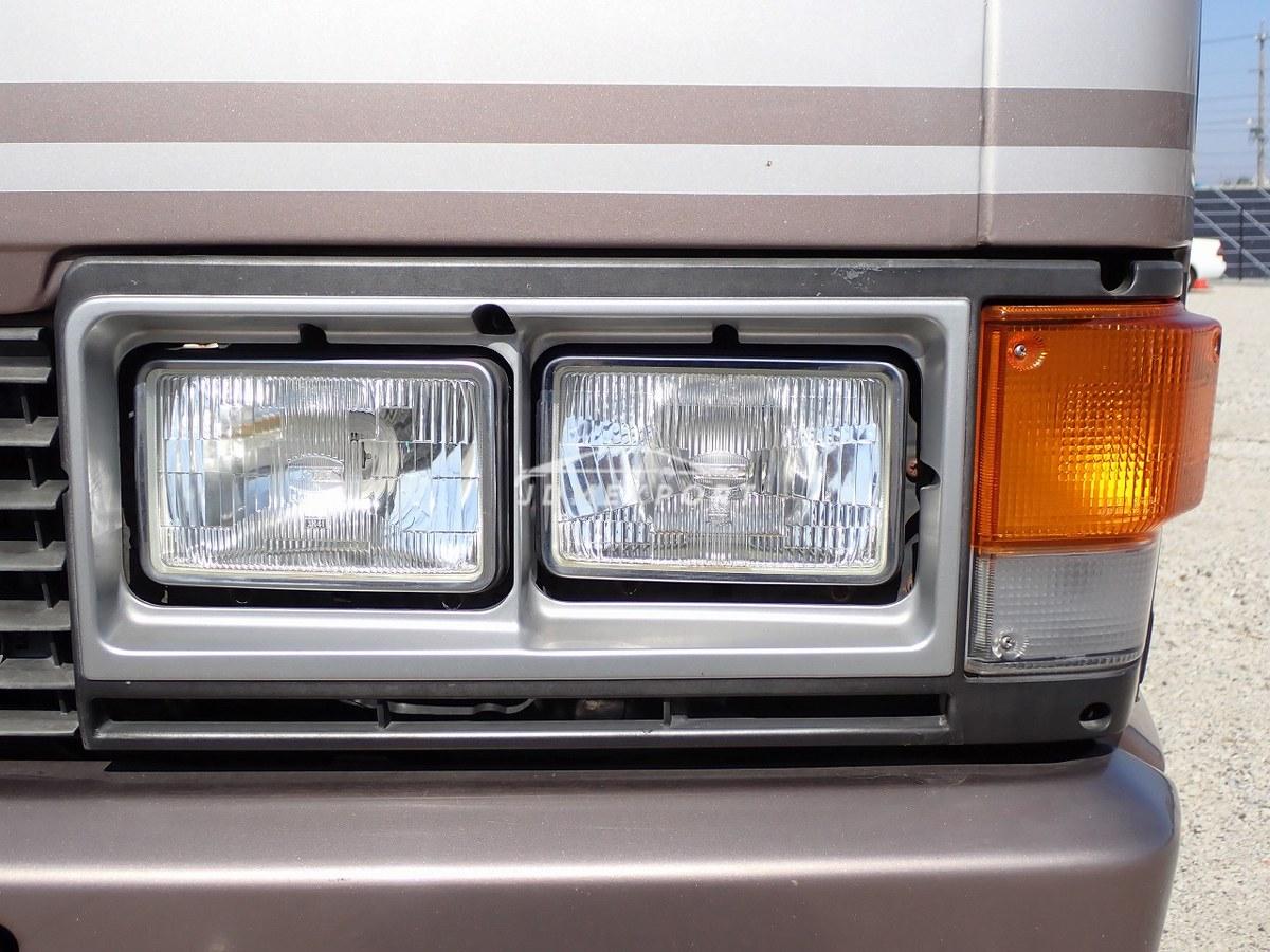 Toyota Coaster 1989 thumbnail 51